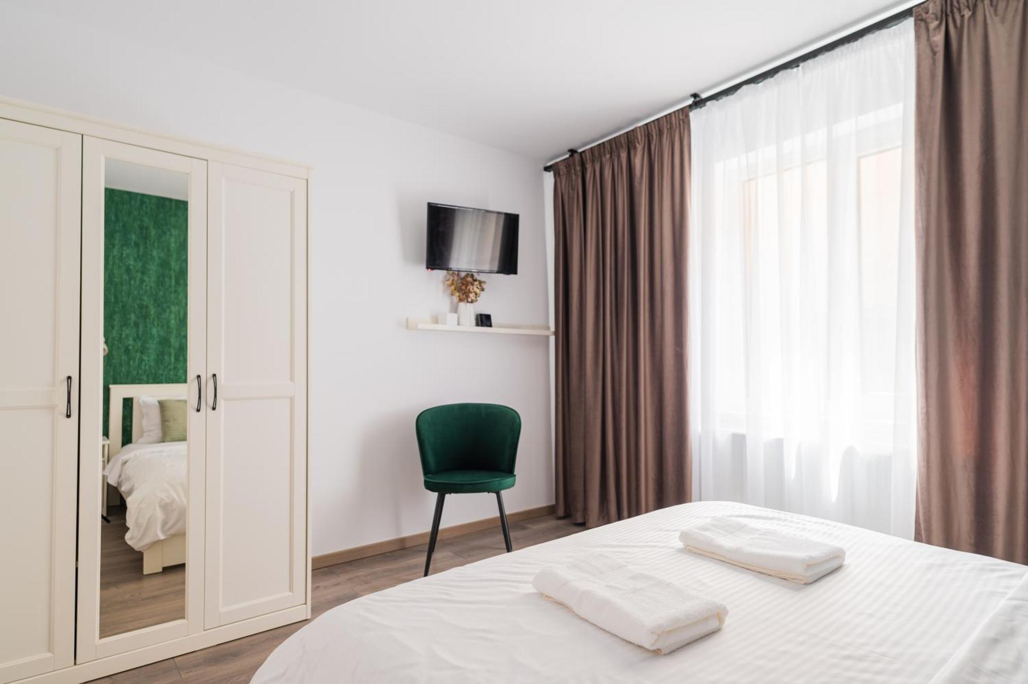 Fun House - Comfortable Stay With Garden And Near Parking Braşov Exterior foto